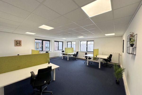 Opknapbeurt en styling voor Business center Haarlem